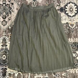 Banana Republic Forest Green flowy Midi Skirt